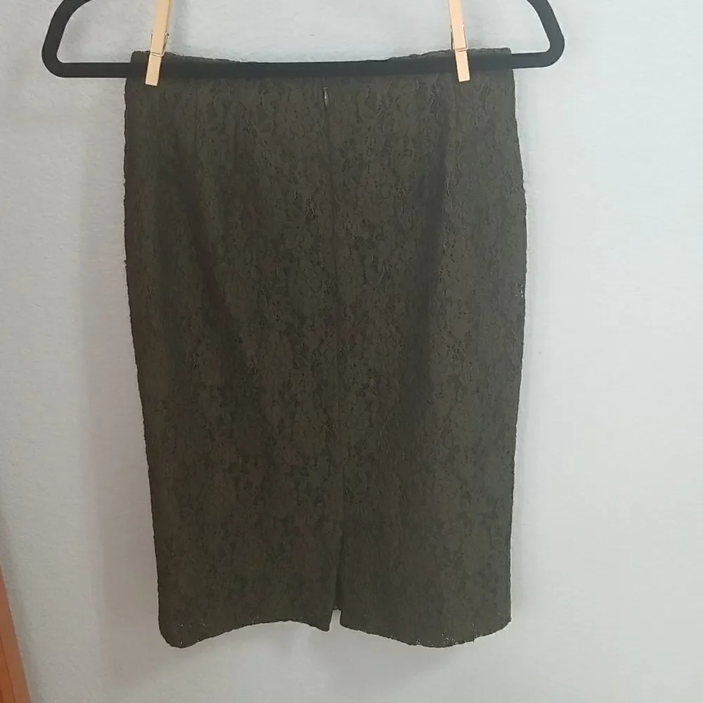 Ann Taylor green lace skirt
